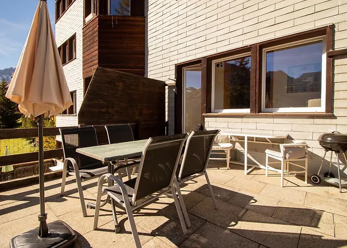 Miraflor Carmen - アパート *